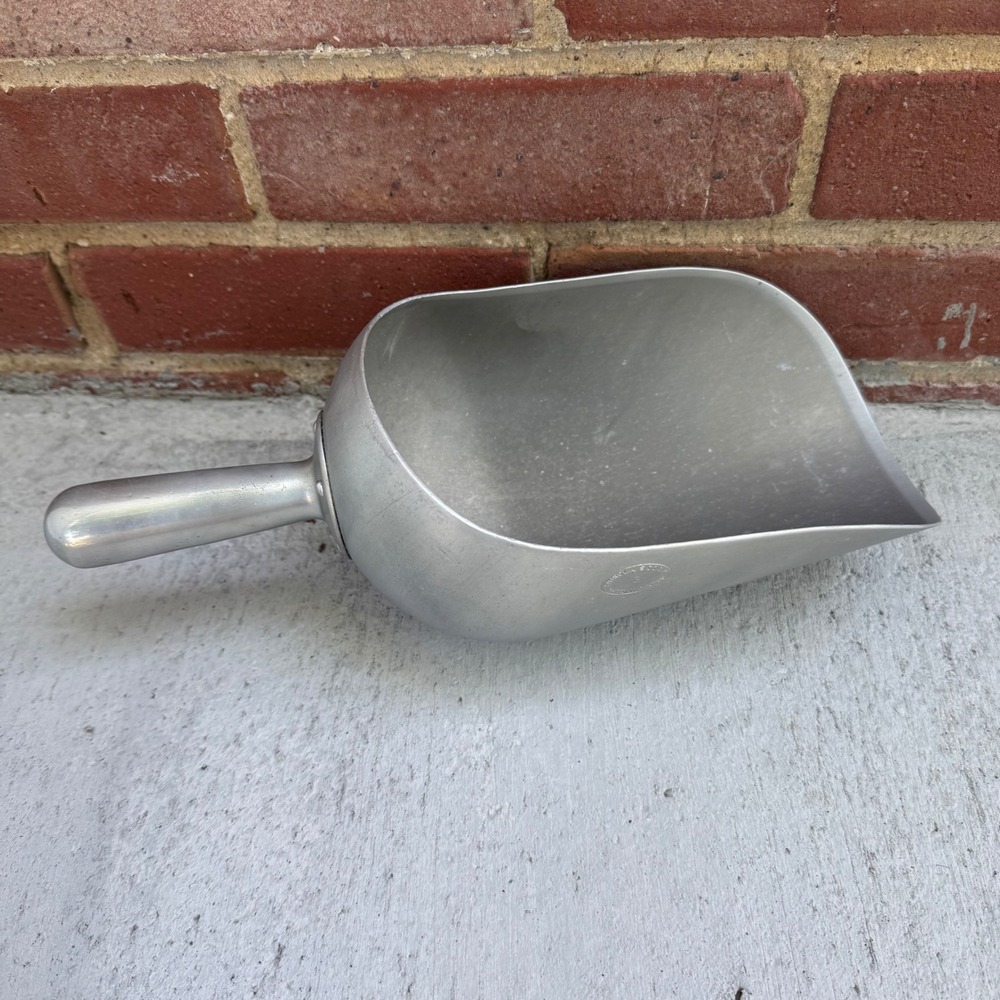 Shinola Scoop No 5 Cast Aluminum Industrial Utility Grain Ice Tool 12x5 Silver